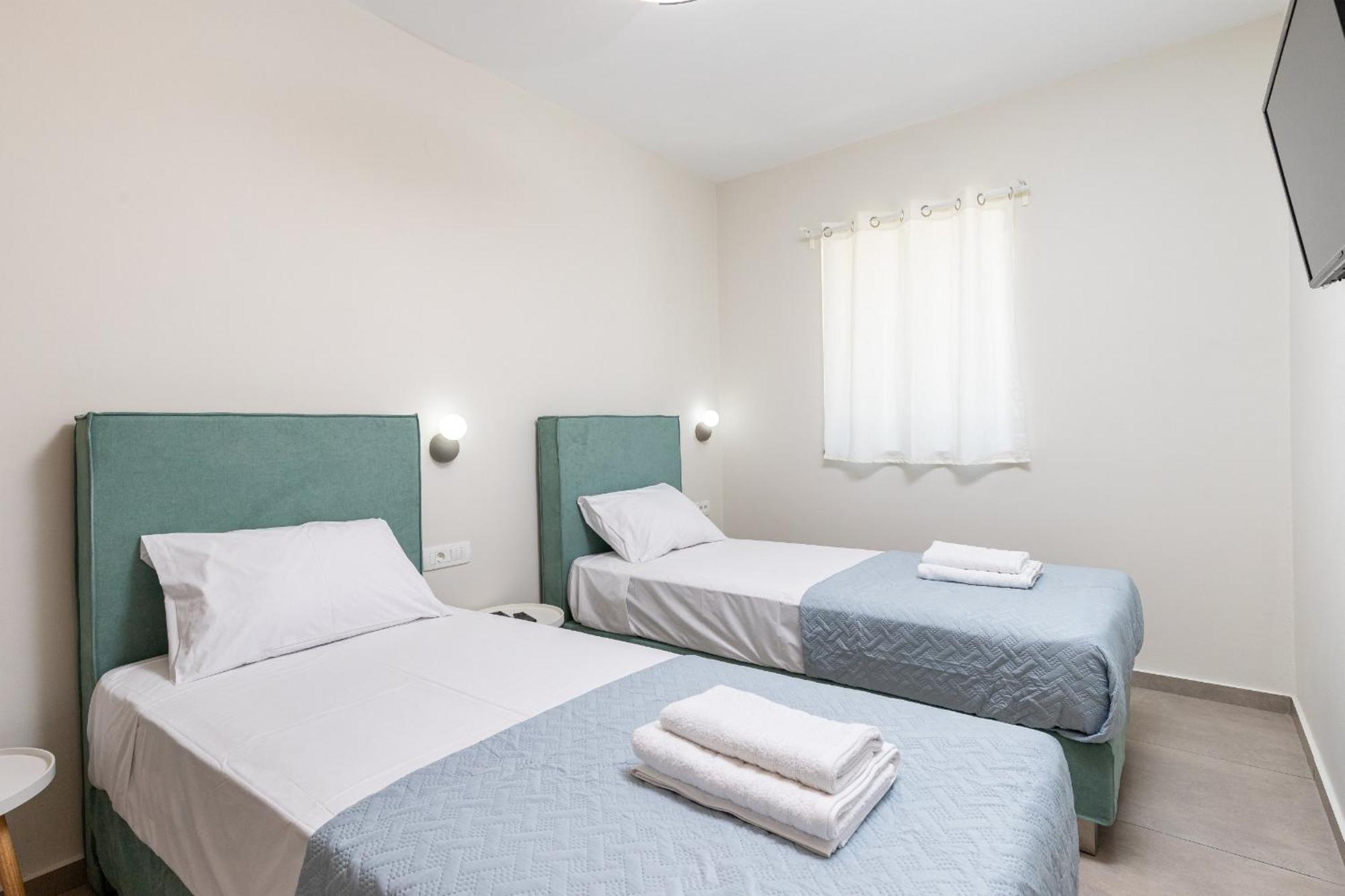 Meli Apartments Paleochora Bagian luar foto